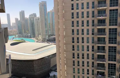 شقة - 2 غرف نوم - 3 حمامات للايجار في برج خليفة - دبي وسط المدينة - دبي
