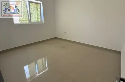 شقة - غرفة نوم - 1 حمام للايجار في مجمع مويلح - تجارية مويلح - الشارقة