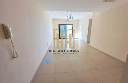 Apartment - 2 Bedrooms - 3 Bathrooms for rent in Muwaileh 29 Building - Muwaileh - Sharjah