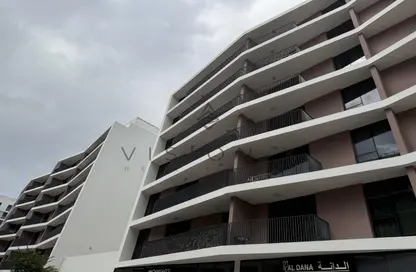 شقة - 2 غرف نوم - 3 حمامات للبيع في شقق ريحان - الجادة - الشارقة
