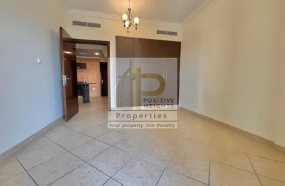 Apartment - 1 Bedroom - 1 Bathroom for rent in Metro Building - Al Barsha 1 - Al Barsha - Dubai