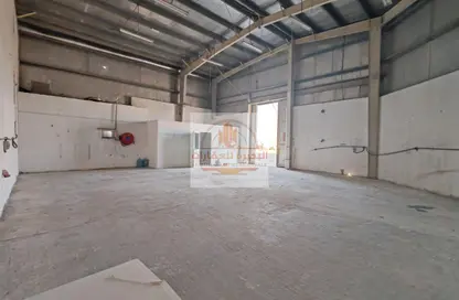 Warehouse - Studio - 1 Bathroom for rent in Al Sajaa Industrial - Al Sajaa - Sharjah
