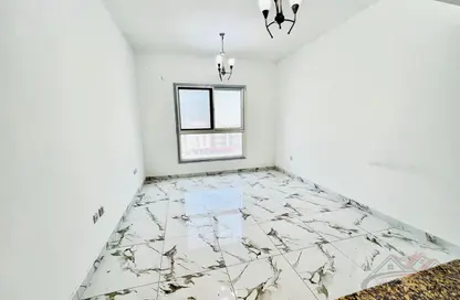 Apartment - Studio - 1 Bathroom for rent in Muwaileh 29 Building - Muwaileh - Sharjah