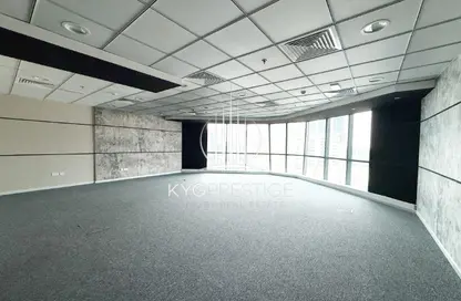 مكتب - استوديو - 1 حمام للايجار في برج ريجال - الخليج التجاري - دبي