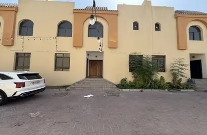 فيلا - 4 غرف نوم - 5 حمامات للايجار في مدينة محمد بن زايد - أبوظبي