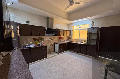 Villa - 5 Bedrooms - 4 Bathrooms for rent in Al Mowaihat 2 - Al Mowaihat - Ajman