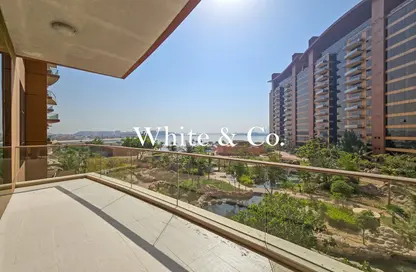 Apartment - 1 Bedroom - 2 Bathrooms for sale in Emerald - Tiara Residences - Palm Jumeirah - Dubai