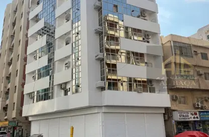 عمارة بالكامل - 8 غرف نوم - 8 حمامات للبيع في فندق ذا تشيدي البيت الشارقة - المريجة - الغرب - الشارقة