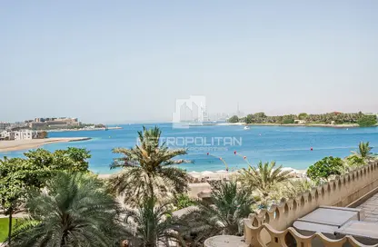 شقة - 3 غرف نوم - 4 حمامات للايجار في الخضراوي - مساكن شور لاين - نخلة جميرا - دبي