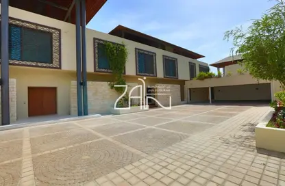 Terrace image for: Villa - 5 Bedrooms - 7 Bathrooms for rent in Al Qurm - Abu Dhabi, Image 1