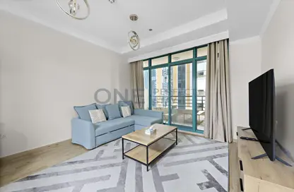 Living Room image for: Apartment - 1 Bedroom - 1 Bathroom for rent in Marina Crown - Dubai Marina - Dubai, Image 1