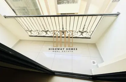 Apartment - 2 Bedrooms - 3 Bathrooms for rent in Muwaileh 29 Building - Muwaileh - Sharjah