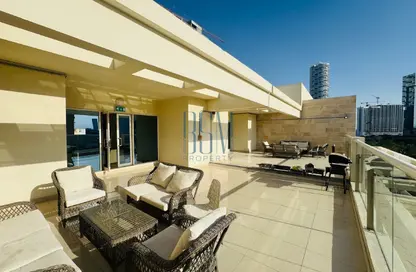 Duplex - 2 Bedrooms - 2 Bathrooms for rent in Royal JVC Building - Jumeirah Village Circle - Dubai