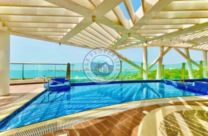 Apartment - 3 Bedrooms - 5 Bathrooms for rent in Al Reef Tower - Corniche Road - Abu Dhabi