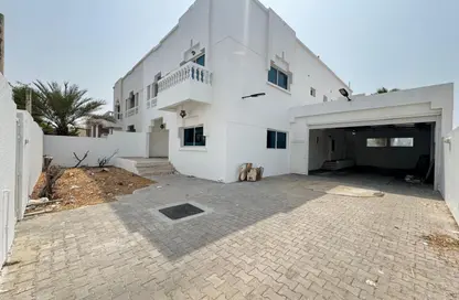 Villa - 5 Bedrooms - 5 Bathrooms for rent in Umm Suqeim 2 Villas - Umm Suqeim 2 - Umm Suqeim - Dubai