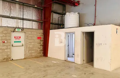Warehouse - Studio for rent in Dubai Investment Park (DIP) - Dubai