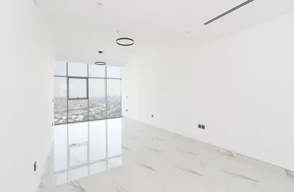 Apartment - 2 Bedrooms - 3 Bathrooms for rent in Royal Regency - Business Bay - Dubai