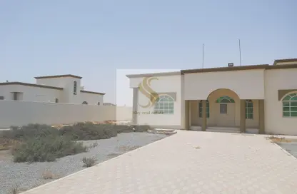 Villa - 3 Bedrooms - 4 Bathrooms for rent in Al Kharran - Ras Al Khaimah