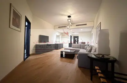 Apartment - 1 Bedroom - 2 Bathrooms for rent in Beach Tower 1 - Al Khan Lagoon - Al Khan - Sharjah