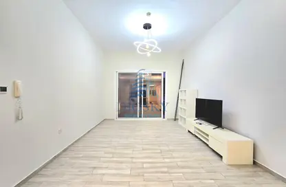 Apartment - 2 Bedrooms - 2 Bathrooms for rent in Oxford Residence - Jumeirah Village Circle - Dubai