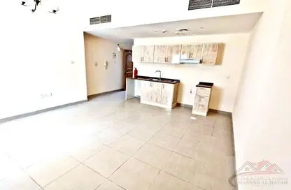 Apartment - Studio - 1 Bathroom for rent in Al Nada Tower - Al Nahda - Sharjah