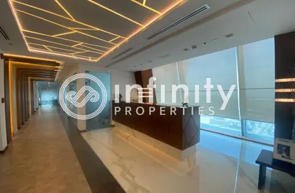 مكتب - استوديو - 2 حمامات للايجار في خليج آيريس - الخليج التجاري - دبي