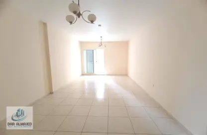 Apartment - 1 Bedroom - 2 Bathrooms for rent in Taliatela Street - Al Nahda - Sharjah