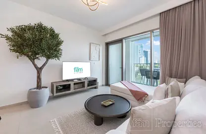 Living Room image for: Apartment - 1 Bedroom - 1 Bathroom for rent in Downtown Views II Tower 2 - Downtown Views II - Downtown Dubai - Dubai, Image 1