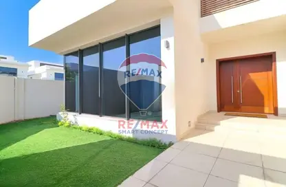 Villa - 5 Bedrooms - 6 Bathrooms for rent in West Yas - Yas Island - Abu Dhabi