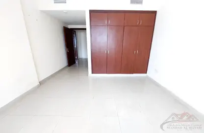 شقة - 2 غرف نوم - 3 حمامات للايجار في برج لوتاه - النهدة - الشارقة