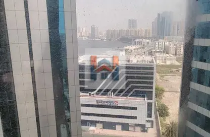 شقة - 2 غرف نوم - 3 حمامات للايجار في أورينت تاور 1 - أورينت تاور - البستان - عجمان