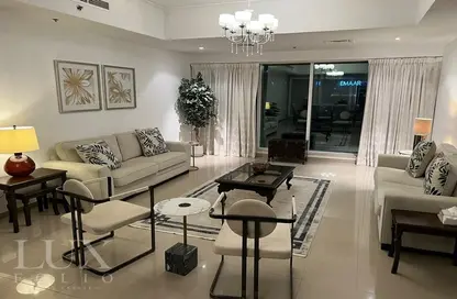 صورة لـ غرفة المعيشة / غرفة الطعام شقة - 3 غرف نوم - 4 حمامات للايجار في تاج الإمارات - دبي مارينا - دبي ، صورة رقم 1