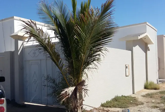Villa - 3 Bedrooms - 2 Bathrooms for sale in Al Humra 1 - Al Humra - Umm Al Quwain