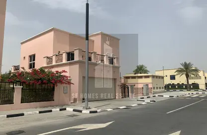 Villa - 5 Bedrooms - 6 Bathrooms for rent in Nad Al Sheba Villas - Nad Al Sheba 3 - Nad Al Sheba - Dubai