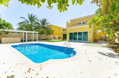 Villa - 4 Bedrooms - 5 Bathrooms for rent in Legacy - Jumeirah Park - Dubai