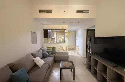 Apartment - 1 Bedroom - 1 Bathroom for rent in Mazaya 1 - Queue Point - Dubai Land - Dubai