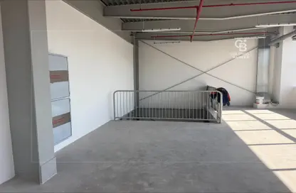 مستودع - استوديو - 2 حمامات للبيع في 2 الورسان - الورسان - دبي