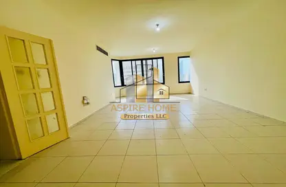 شقة - 3 غرف نوم - 3 حمامات للايجار في بناء زيك زاك - منطقة النادي السياحي - أبوظبي