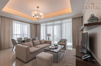 Living Room image for: Apartment - 2 Bedrooms - 3 Bathrooms for rent in The Address Residence Fountain Views 1 - The Address Residence Fountain Views - Downtown Dubai - Dubai, Image 1