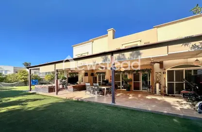 فيلا - 8 غرف نوم - 6 حمامات للايجار في الينابيع 15 - الينابيع - دبي