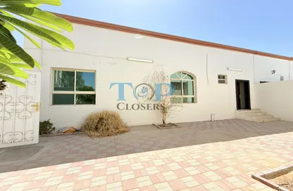 Villa - 2 Bedrooms - 2 Bathrooms for rent in Al Zaafaran - Al Khabisi - Al Ain