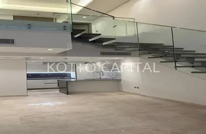 شقة - غرفة نوم - 2 حمامات للبيع في الاسترليني الغربية - الاسترليني - الخليج التجاري - دبي