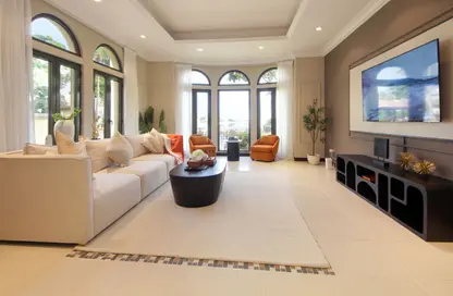 فيلا - 4 غرف نوم - 5 حمامات للايجار في B القناه المائية سعفة - فيلات القناة المائية - نخلة جميرا - دبي