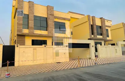 فيلا - 5 غرف نوم - 7 حمامات للبيع في قرية الاميرة - الياسمين - عجمان