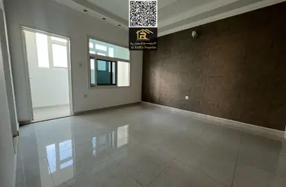 Apartment - 4 Bedrooms - 3 Bathrooms for rent in Al Jurf 2 - Al Jurf - Ajman Downtown - Ajman