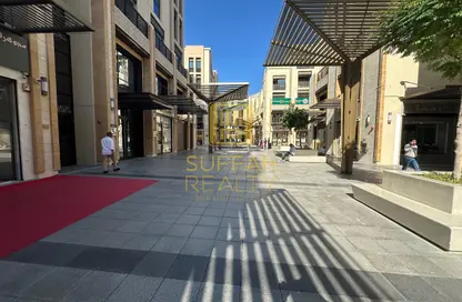 Shop - Studio for rent in Corniche Deira - Deira - Dubai