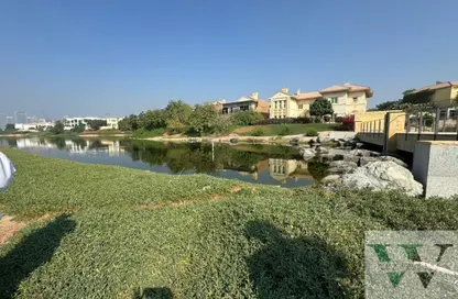 Apartment - 6 Bedrooms - 7+ Bathrooms for sale in Waterview Villas - Jumeirah Park - Dubai