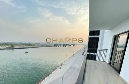 Apartment - 3 Bedrooms - 4 Bathrooms for sale in Waters Edge - Yas Island - Abu Dhabi