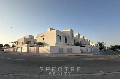 Outdoor Building image for: Villa - 3 Bedrooms - 5 Bathrooms for rent in Al Garhoud - Dubai, Image 1