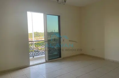شقة - 1 حمام للايجار في اي سي 1- اماراتي - 23 - طراز إماراتي - المدينة الدولية - دبي
